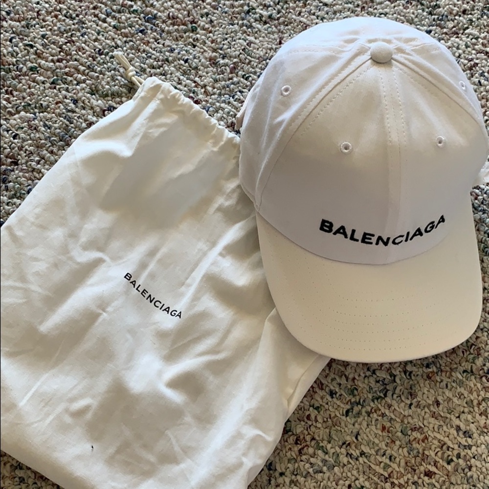 Balenciaga baseball cap 🧢